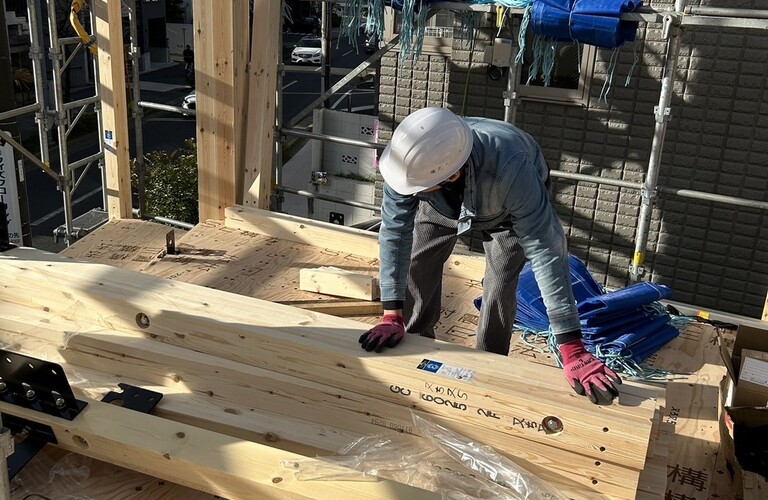東京で上棟荷揚げの仕事で高収入といえば株式会社藤友サービス
